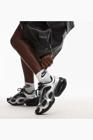 Nike Air Max Muse unisex trainers in and metallic silver