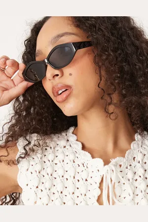 Jeepers Peepers Slim hexagonal sunglasses in