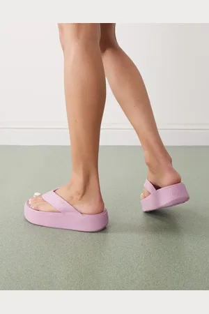 Crocs Getaway platform flip flops in hydrangea