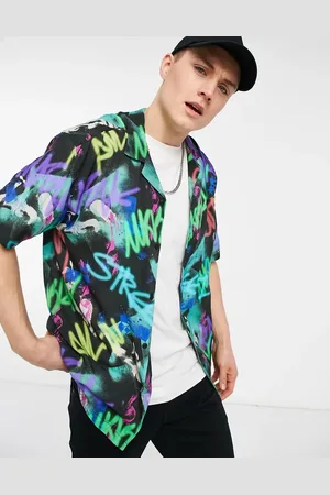 Pull&Bear Graffiti printed shirt in colour