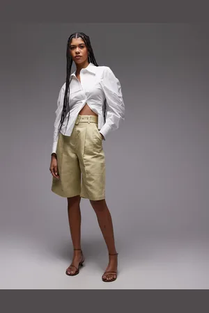 & OTHER STORIES Tailored bermuda shorts in light