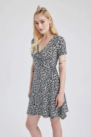 DeFacto A-Line Wrap Collar Vzorovaný Mini Krátký rukáv Šaty