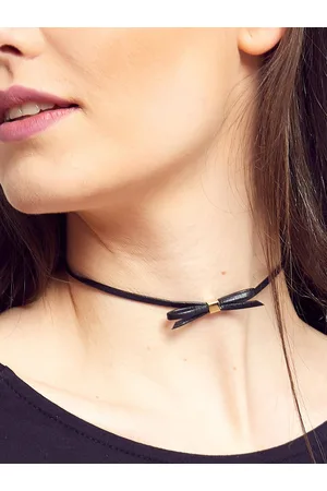 Yups Skai necklace with bow-shaped tag