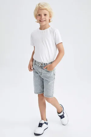 DeFacto Short