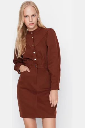 Trendyol Hnědé mini tkané tkané šaty
