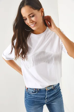 Olalook Dámské bílé oversized tričko s řetízkovou ozdobou