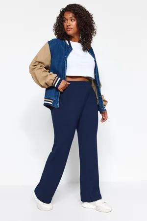 Trendyol Pletené tepláky Curve Navy Blue Jogger