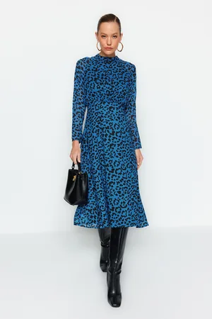 Trendyol Tkané šaty Blue Midi Leopard vzor