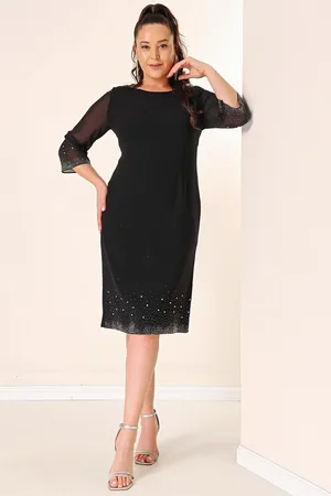 By Saygı Koupit podrobný plus size šaty Saygı Stone s podšívkou na rukávech a sukni