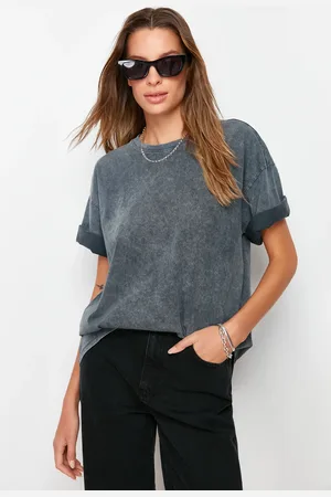 Trendyol Anthracite 100% Cotton Pale Effect Back Printed Boyfriend Crew Neck Knitted T-Shirt