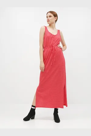 VERO MODA Červené pruhované basic maxišaty s knoflíky a rozparky Daina