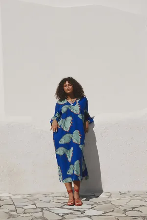 Trendyol Curve Blue Fish Patterned Slit Detailed Balloon Sleeve Woven Beach Dress