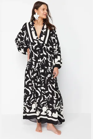 Trendyol Abstract Patterned Wide Fit Maxi Woven Beach Dress
