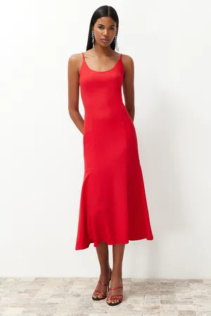 Trendyol Red Fitted Strap Woven Dress