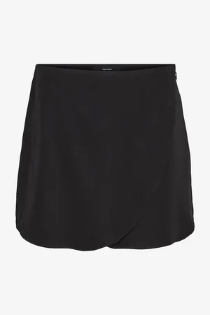 VERO MODA Černé dámské kraťasy Bitte - Dámské
