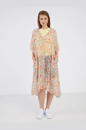 Pieces® Bílý dámský květovaný kaftan Vertrud - Dámské