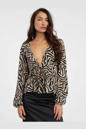 ONLY Šedo-černá dámská vzorovaná crop top halenka Nova - Dámské