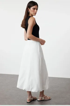 Trendyol Ecru Basic Hem Balloon Maxi Length Woven Skirt