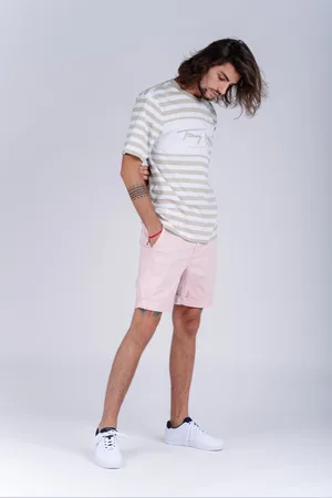 Tommy Hilfiger Tommy Jeans Shorts - TJM ESSENTIAL CHINO SHORT pink
