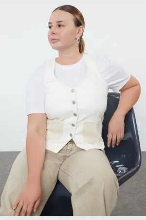 Trendyol Curve Ecru Pocket Plus Size Denim Vest