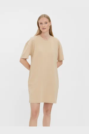 VERO MODA Béžové krátké basic šaty s kapsami Nella - Dámské