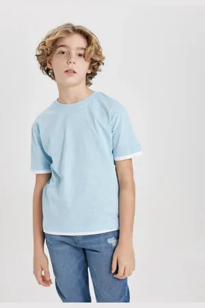 DeFacto Boy