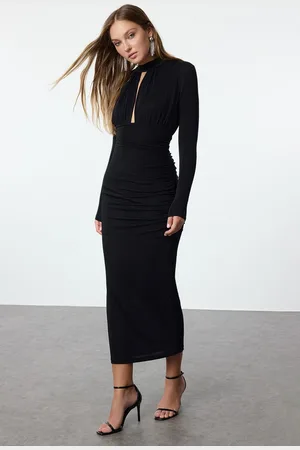 Trendyol Black Low-Cut Detailed Woven Elegant Evening Dress