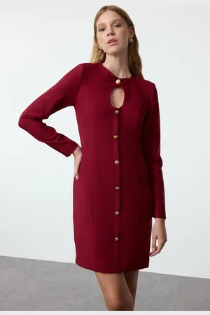 Trendyol Claret Red Plain Mini Straight Cut Button Detailed Crew Neck Mini Woven Dress