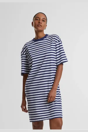 Urban classics Dámské pruhované šaty oversized bílá/tmavomodrá