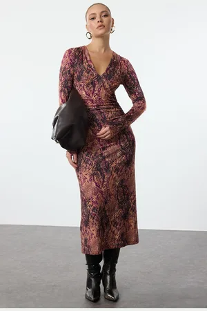 Trendyol Patterned V-Neck Ruffle/Drape Detailed Fitted Midi Knitted Dress