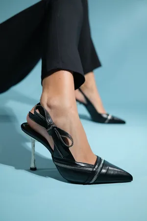 LuviShoes GLEN Black Skin Zipper Detailed Women