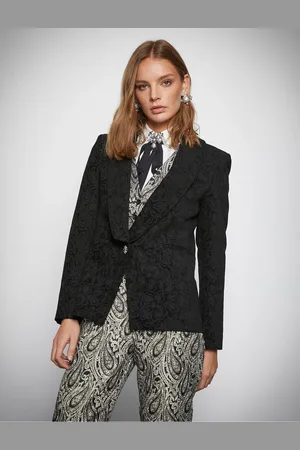 Koton Melis Ağazat X - Jacquard Pocket Detailed Blazer Jacket