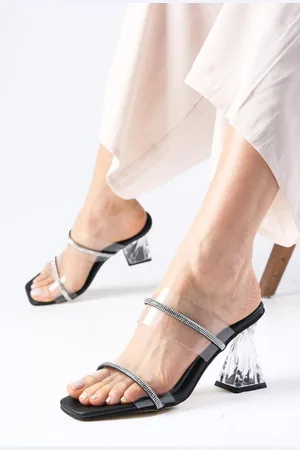 Mio Gusto Latoya Black Color Stone Transparent Women