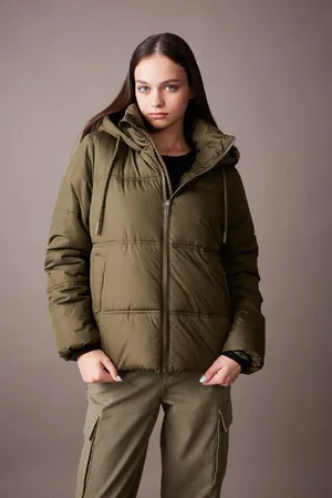 DeFacto Waterproof Hooded Faux Fur Puffer Puffer Jacket