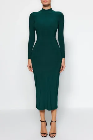 Trendyol Emerald Green Stand-Up Collar Fitted/Situated Maxi strečové pletené šaty