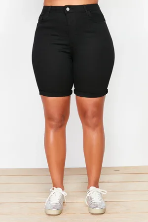 Trendyol Curve černé bezešvé vysoké pasu pružné skinny šortky