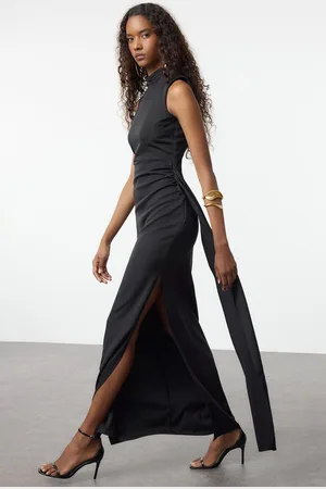 Trendyol Black Woven Backless Detailed Long Elegant Evening Dress