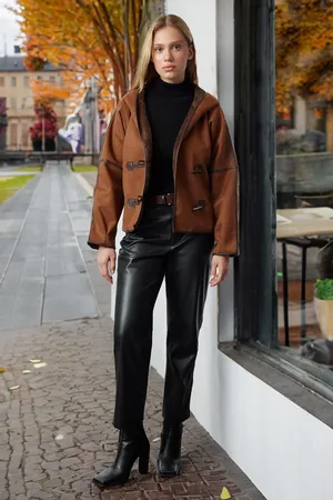 Trendyol Brown Regular Plush Detail Shepherd Closure Suede Jacket Coat
