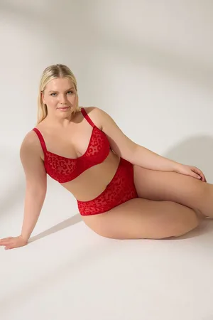 Trendyol Curve Red Velvet Leopard Print High Waist Plus Size Lingerie Sets