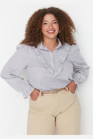 Trendyol Curve Gray Color Woven Blouse with Ruffle Detail on the Collar