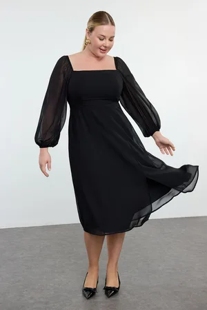 Trendyol Dámské šaty Curve