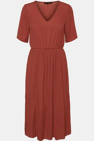 VERO MODA Hnědé midišaty s plisovanou sukní Malou
