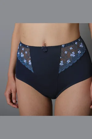 BLANCHEPORTE Stahující kalhotky Caminata zn. Confidence Lingerie® z mikrovlákna s výšivkou