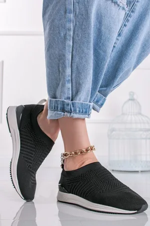Luhta Černé slip-on tenisky Into MS