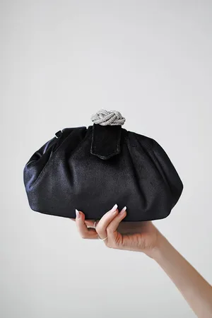 Menbur Černá společenská clutch kabelka Indra