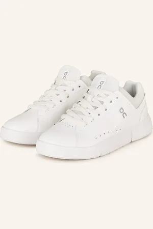 On Running Sneakersy The Roger Advantage bílá