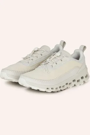 On Running Sneakersy Cloudaway 2 bílá