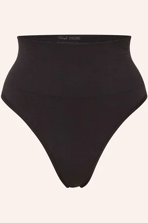 Triumph Tvarující Kalhotky String Soft Sculpt černá