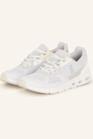 On Running Sneakersy Cloudrift světle šedá bílá