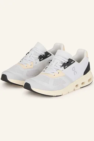 On Running Sneakersy Cloudrift světle šedá